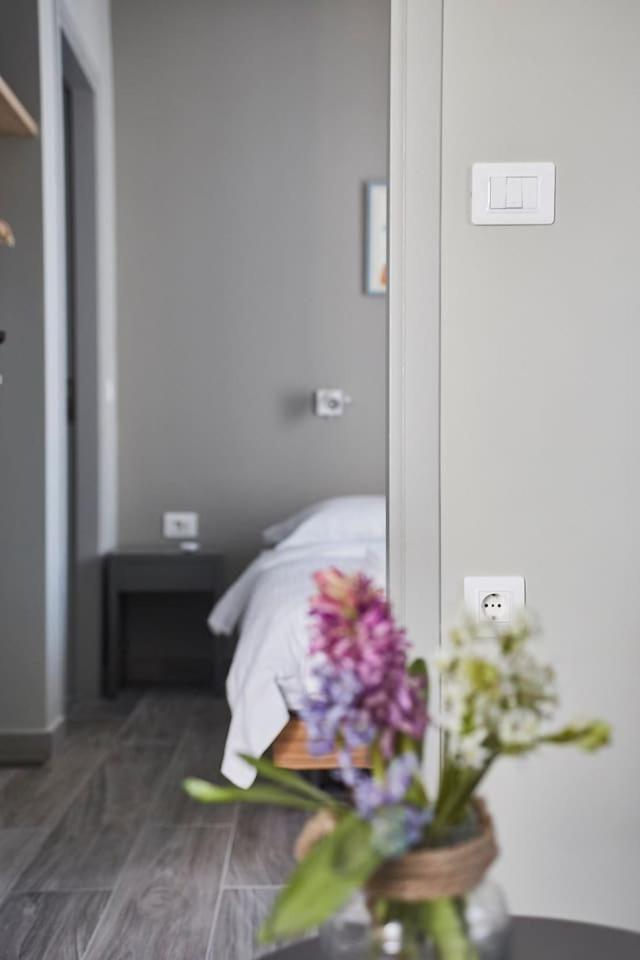 Spacious Suite W. Huge Balcony + Acropolis View Athens Exterior photo